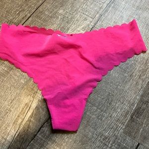 Victoria’s Secret No Show Thong
